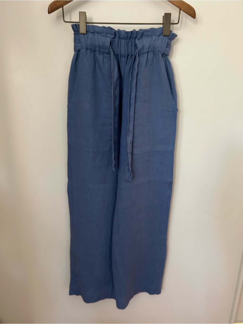 Wide Leg Paperbag Waist Pants in Blue